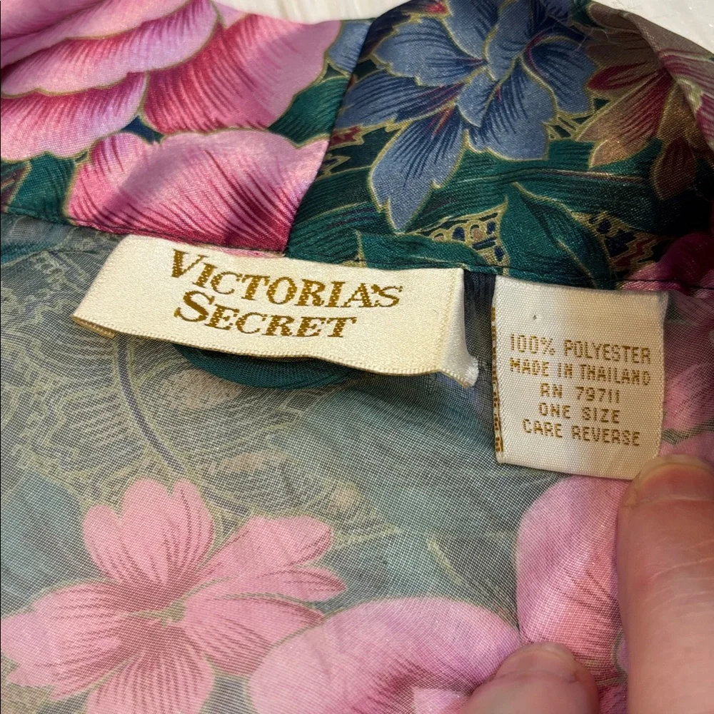 Vintage Victoria’s Secret Gold Label Sheer Floral Kimono One Size